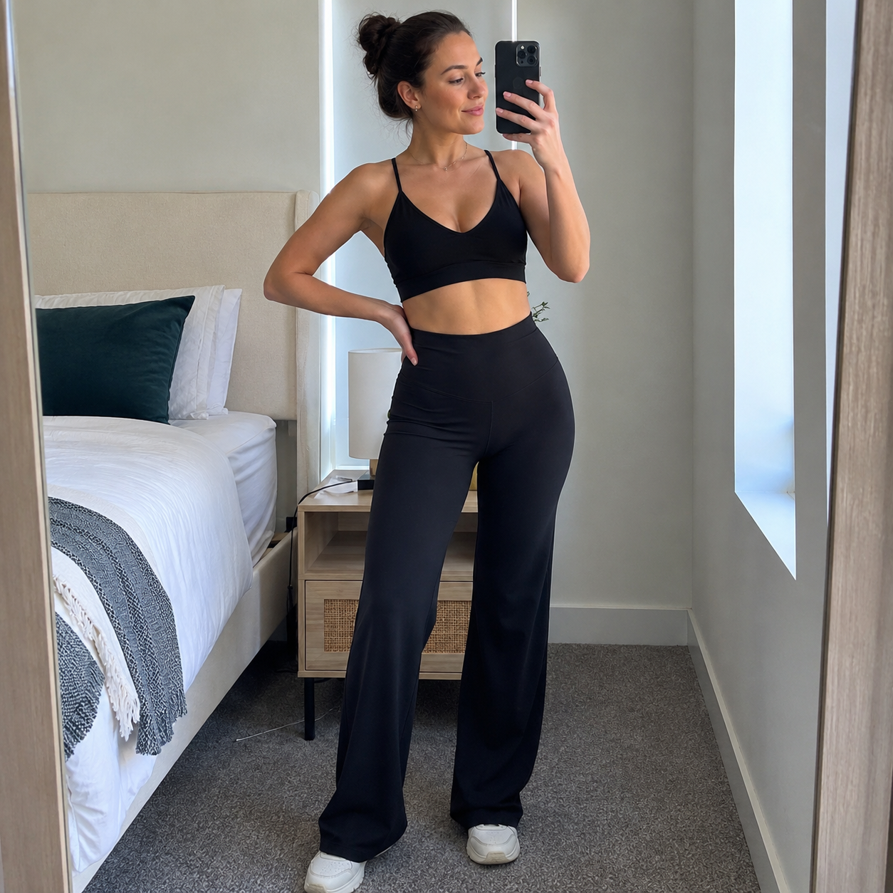 Contour Straight-Leg Leggings